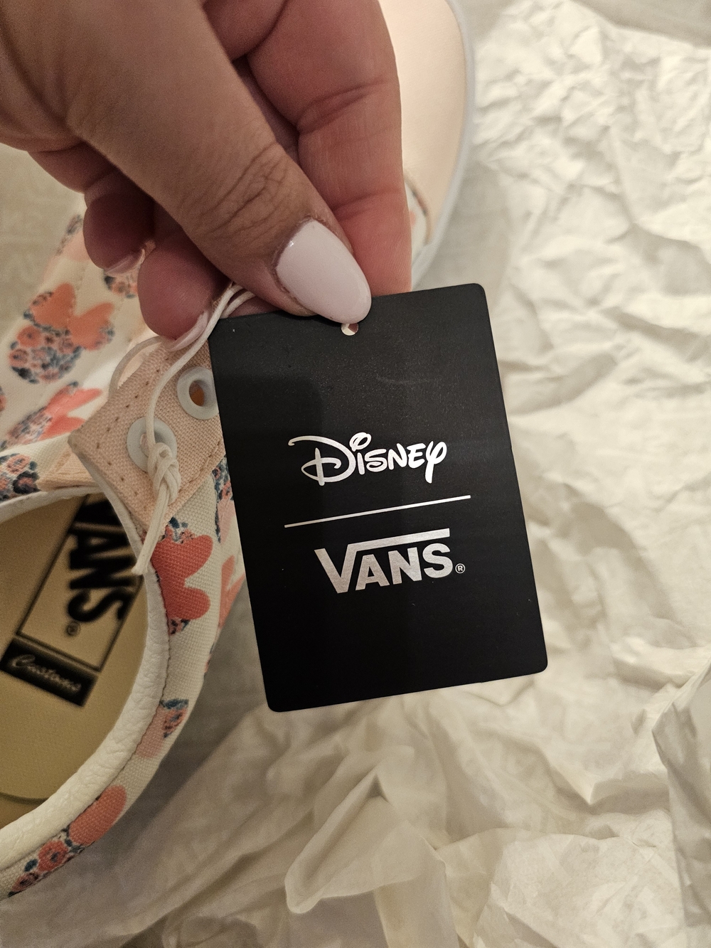 Vans Women’s Pink Floral Low-Top Sneakers - Picture 7 of 11
